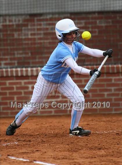 Thumbnail 2 in Gibbs vs Farragut photogallery.