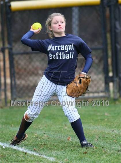 Thumbnail 1 in Gibbs vs Farragut photogallery.