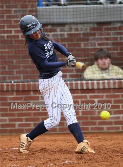 Thumbnail 3 in Gibbs vs Farragut photogallery.