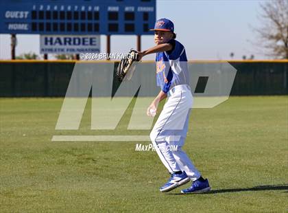 Thumbnail 1 in Hardee (Team & Individuals) photogallery.