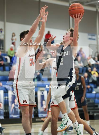 Thumbnail 3 in Bemidji vs. Moorhead photogallery.