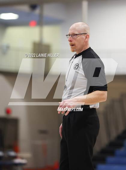 Thumbnail 3 in Bemidji vs. Moorhead photogallery.