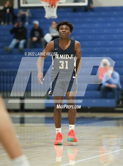 Thumbnail 1 in Bemidji vs. Moorhead photogallery.