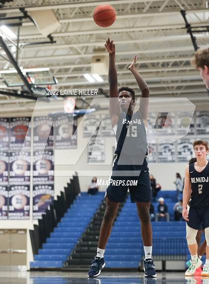 Thumbnail 3 in Bemidji vs. Moorhead photogallery.