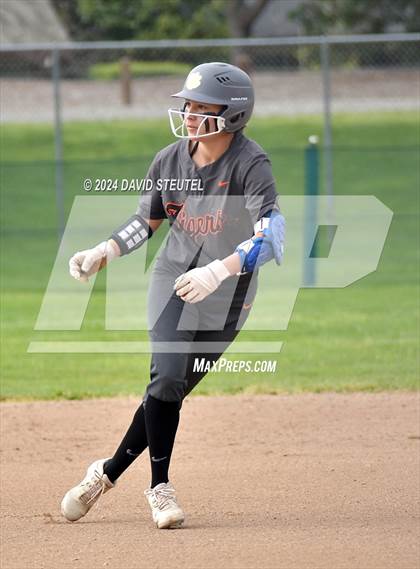 Thumbnail 1 in Roseville vs. Oakmont (Stephanie LeDoux Tournament) photogallery.