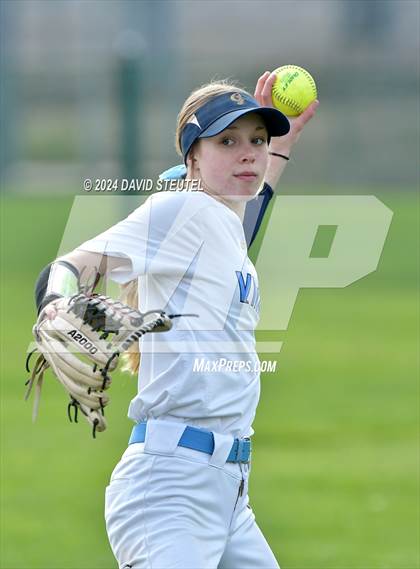 Thumbnail 1 in Roseville vs. Oakmont (Stephanie LeDoux Tournament) photogallery.