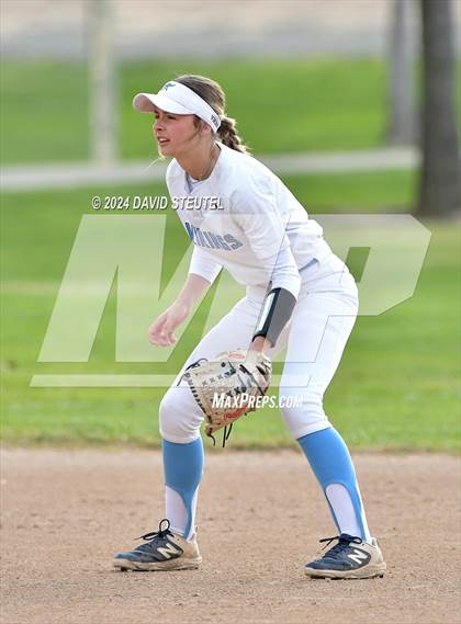 Thumbnail 1 in Roseville vs. Oakmont (Stephanie LeDoux Tournament) photogallery.