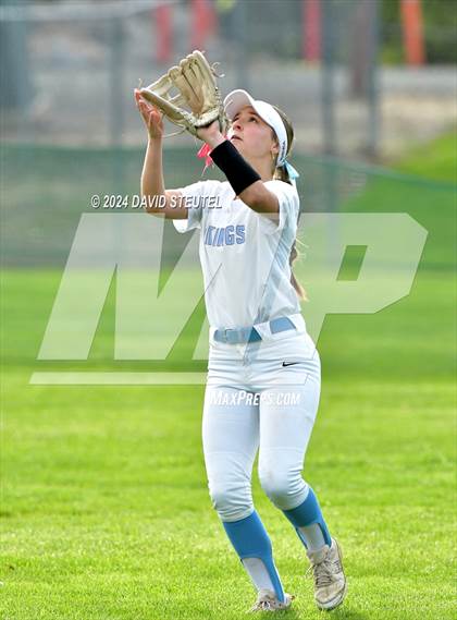 Thumbnail 1 in Roseville vs. Oakmont (Stephanie LeDoux Tournament) photogallery.