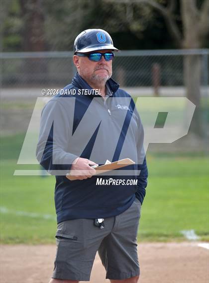 Thumbnail 2 in Roseville vs. Oakmont (Stephanie LeDoux Tournament) photogallery.