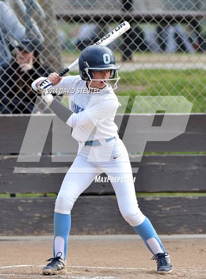 Thumbnail 1 in Roseville vs. Oakmont (Stephanie LeDoux Tournament) photogallery.