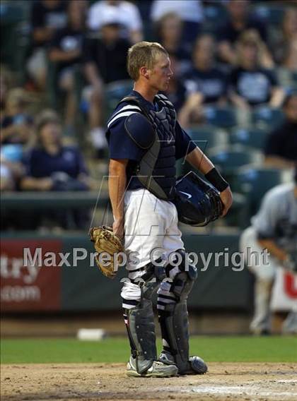 Thumbnail 2 in McNeil vs. Bryan (UIL 5A Regional Semifinal) photogallery.