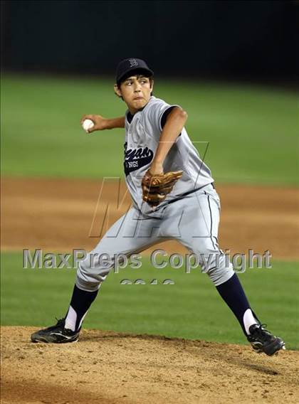Thumbnail 2 in McNeil vs. Bryan (UIL 5A Regional Semifinal) photogallery.