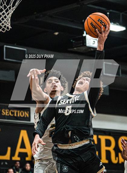 Thumbnail 1 in Damien vs. Servite photogallery.