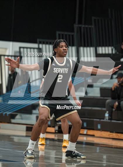 Thumbnail 1 in Damien vs. Servite photogallery.