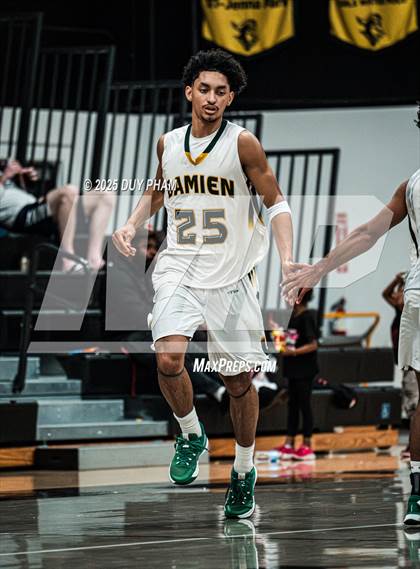 Thumbnail 2 in Damien vs. Servite photogallery.