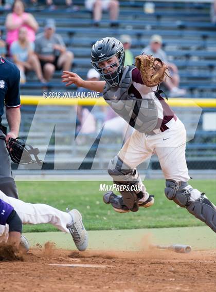 Thumbnail 1 in Warwick vs Kingston (Section 9 Class AA Final) photogallery.