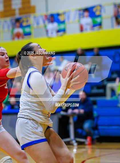 Thumbnail 1 in Juanita @ Hazen photogallery.