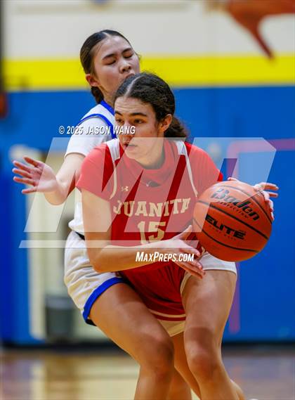 Thumbnail 1 in Juanita @ Hazen photogallery.