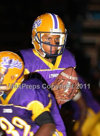Thumbnail 2 in Lynwood vs. Palisades photogallery.