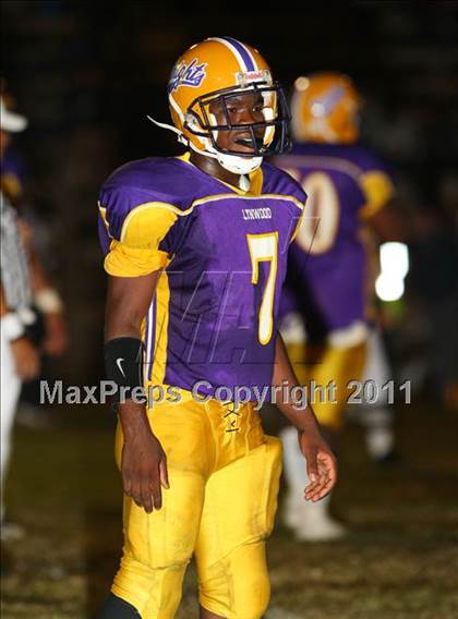 Thumbnail 1 in Lynwood vs. Palisades photogallery.