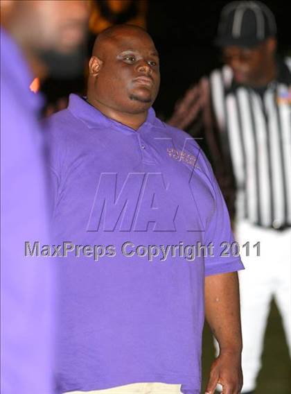 Thumbnail 2 in Lynwood vs. Palisades photogallery.