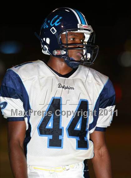 Thumbnail 3 in Lynwood vs. Palisades photogallery.