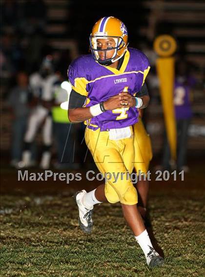 Thumbnail 3 in Lynwood vs. Palisades photogallery.