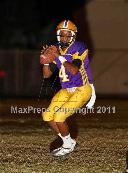 Thumbnail 3 in Lynwood vs. Palisades photogallery.