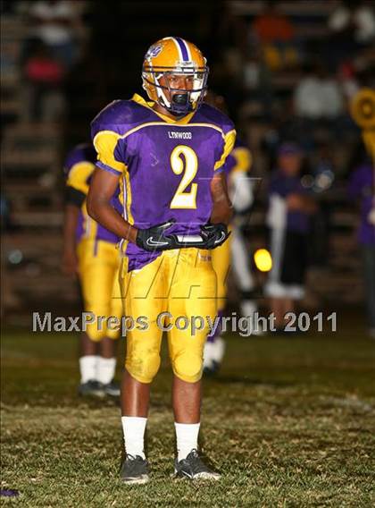 Thumbnail 2 in Lynwood vs. Palisades photogallery.