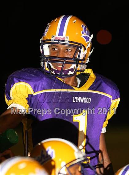 Thumbnail 1 in Lynwood vs. Palisades photogallery.