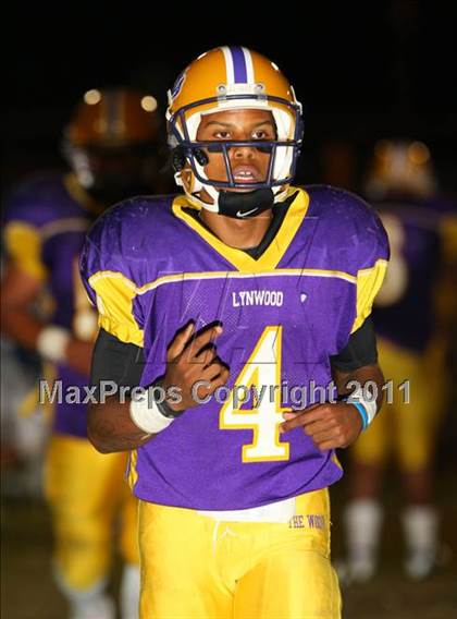 Thumbnail 1 in Lynwood vs. Palisades photogallery.