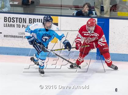 Thumbnail 3 in Peabody Veterans Memorial vs Masconomet Regional (MIAA D2 North 1st Round) photogallery.