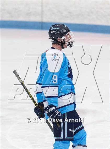 Thumbnail 2 in Peabody Veterans Memorial vs Masconomet Regional (MIAA D2 North 1st Round) photogallery.