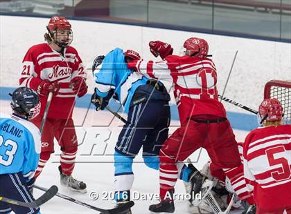 Thumbnail 2 in Peabody Veterans Memorial vs Masconomet Regional (MIAA D2 North 1st Round) photogallery.