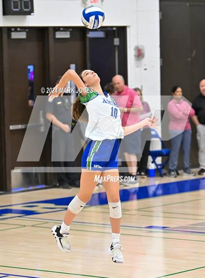 Thumbnail 2 in Xavier College Prep vs. Corona del Sol photogallery.