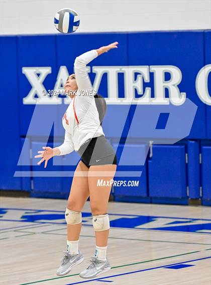 Thumbnail 3 in Xavier College Prep vs. Corona del Sol photogallery.