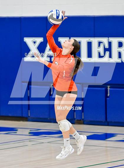 Thumbnail 3 in Xavier College Prep vs. Corona del Sol photogallery.