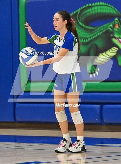 Thumbnail 2 in Xavier College Prep vs. Corona del Sol photogallery.