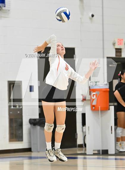 Thumbnail 3 in Xavier College Prep vs. Corona del Sol photogallery.