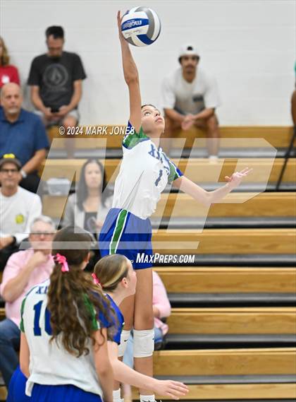 Thumbnail 3 in Xavier College Prep vs. Corona del Sol photogallery.