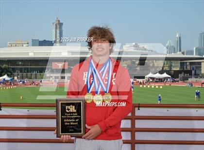 Thumbnail 3 in UIL 3A Track and Field State Finals (Awards) photogallery.