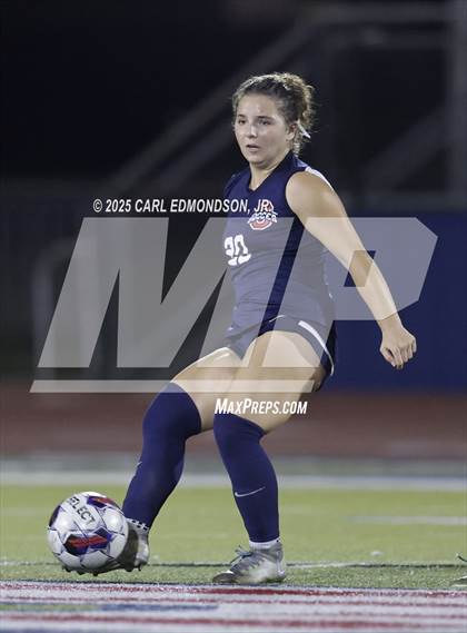 Thumbnail 3 in Siegel @ Oakland photogallery.