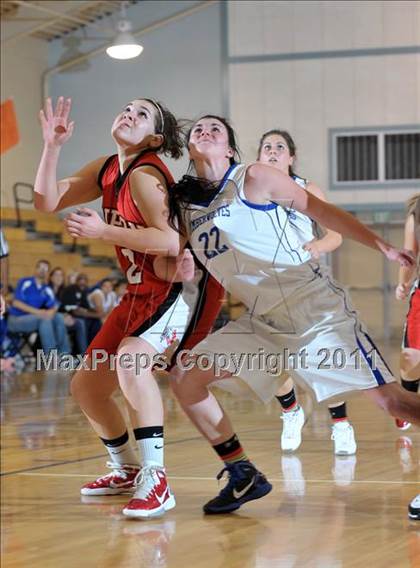 Thumbnail 3 in Sierra vs. Ripon photogallery.