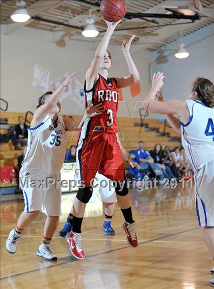 Thumbnail 3 in Sierra vs. Ripon photogallery.