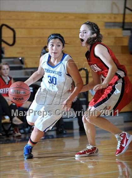 Thumbnail 1 in Sierra vs. Ripon photogallery.
