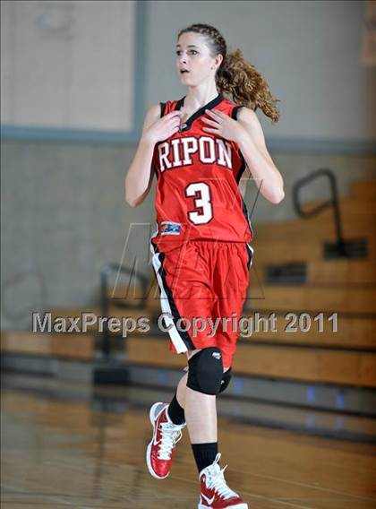 Thumbnail 3 in Sierra vs. Ripon photogallery.