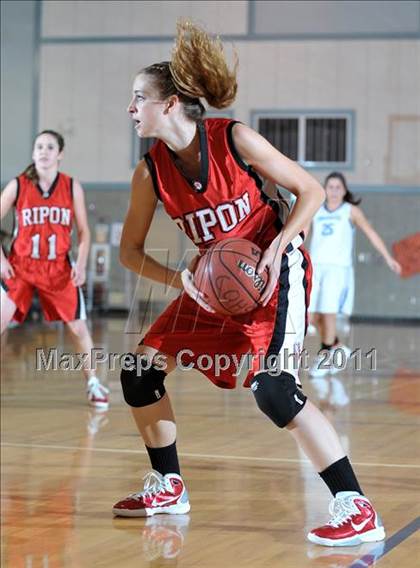 Thumbnail 2 in Sierra vs. Ripon photogallery.