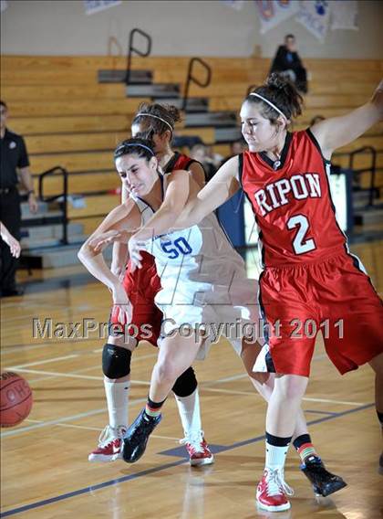 Thumbnail 1 in Sierra vs. Ripon photogallery.