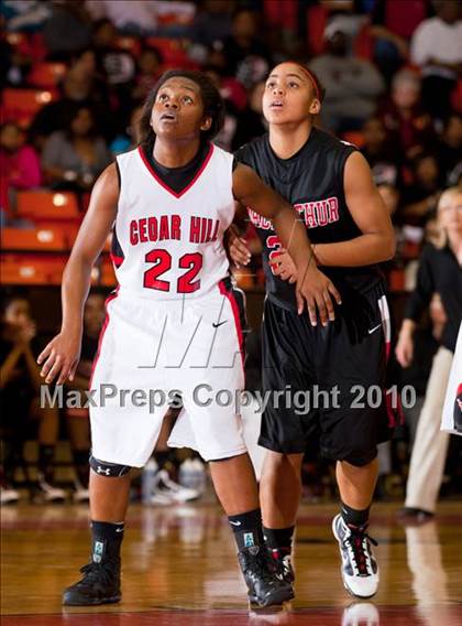 Thumbnail 3 in MacArthur vs. Cedar Hill (Texas 5A Region I Final) photogallery.