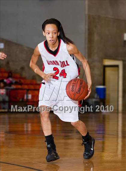 Thumbnail 1 in MacArthur vs. Cedar Hill (Texas 5A Region I Final) photogallery.